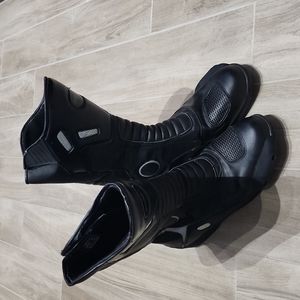 Motorcycle boots size 13